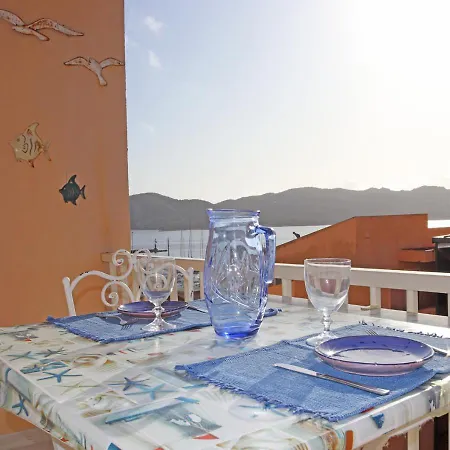 Апартаменты Flat House - La Maddalena Ла-Маддалена