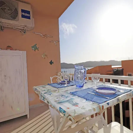 Flat House - La Maddalena Апартаменты *